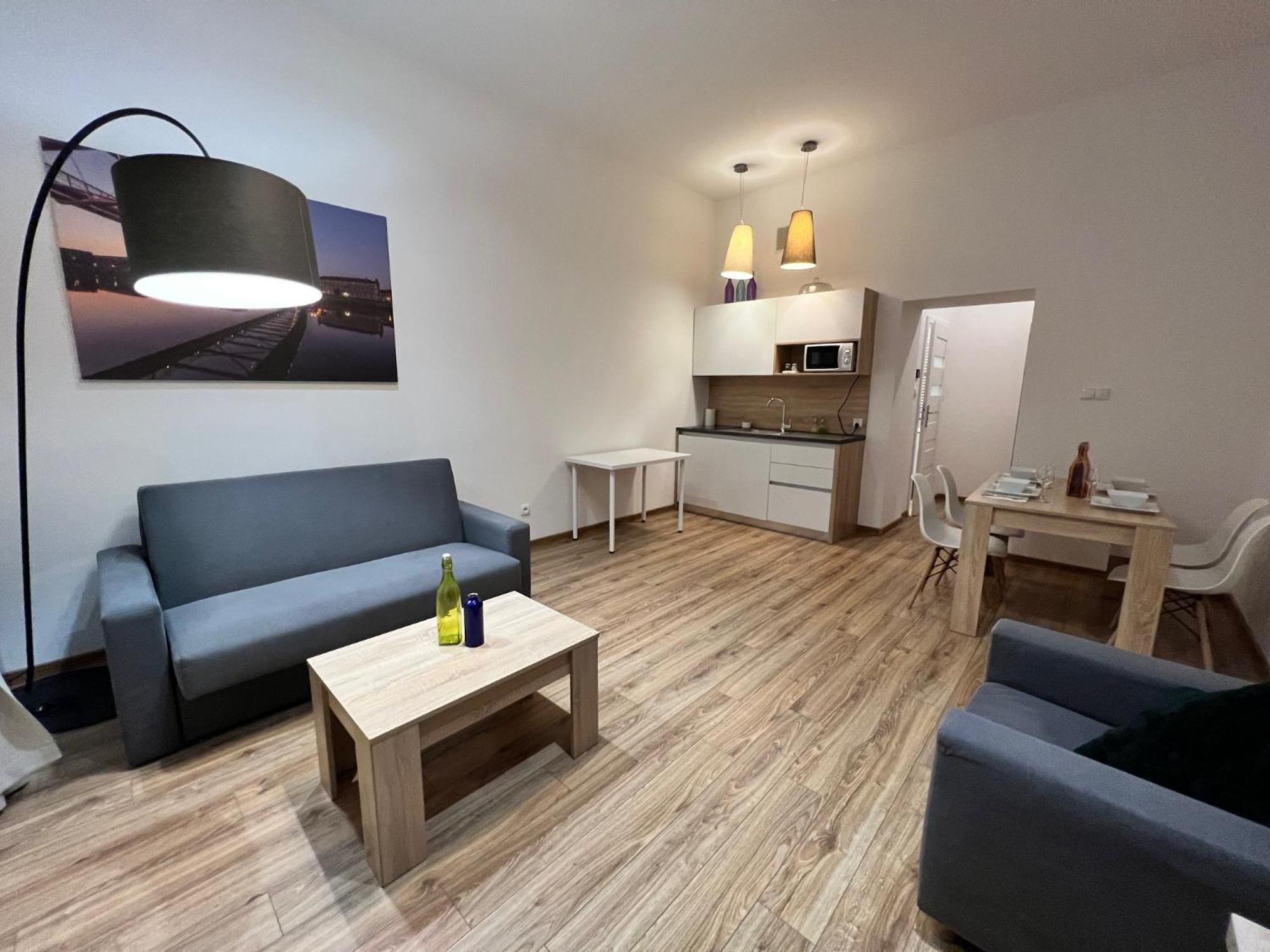 P&J Apartments Lubicz Krakow Exterior photo