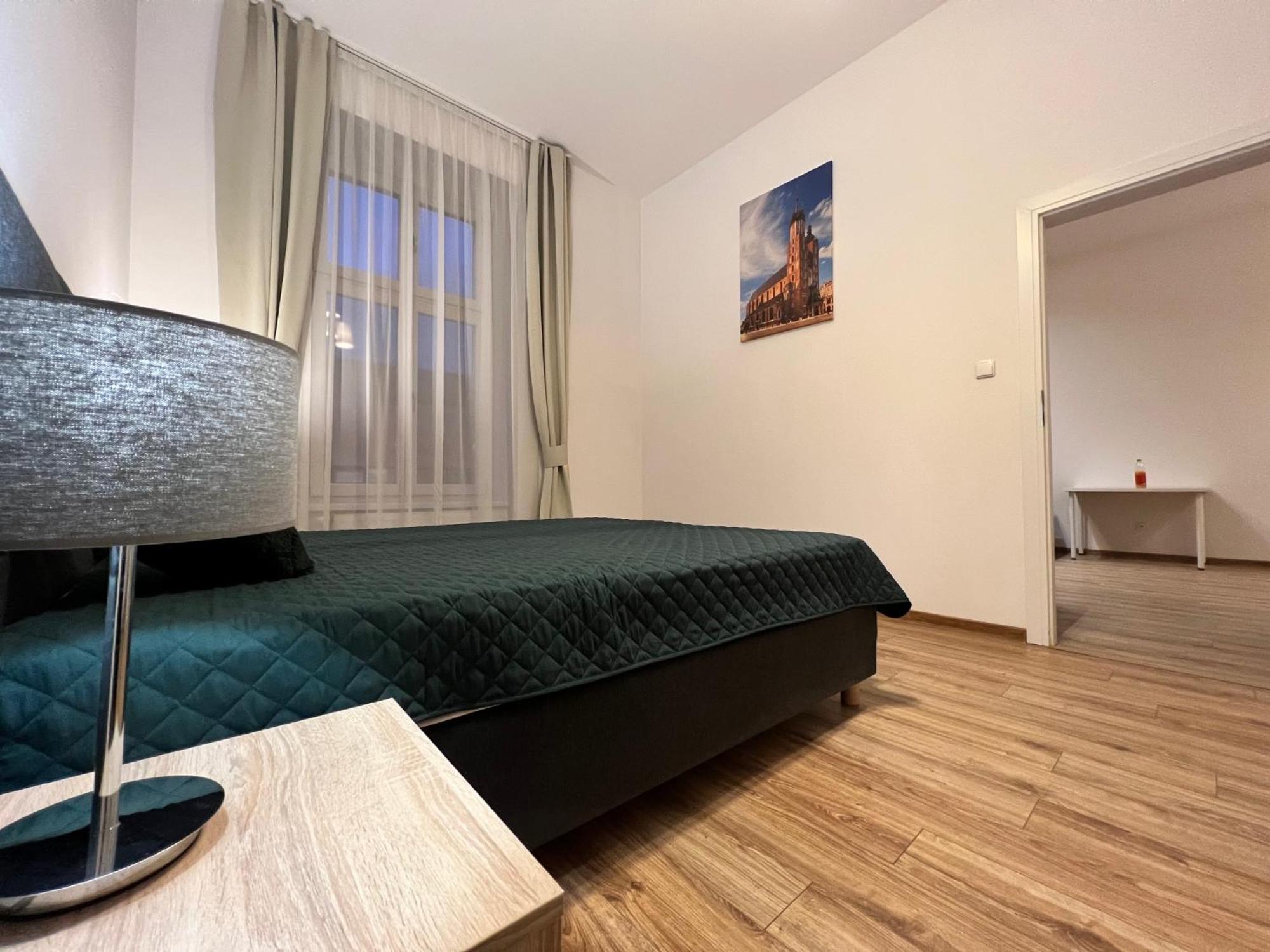 P&J Apartments Lubicz Krakow Exterior photo